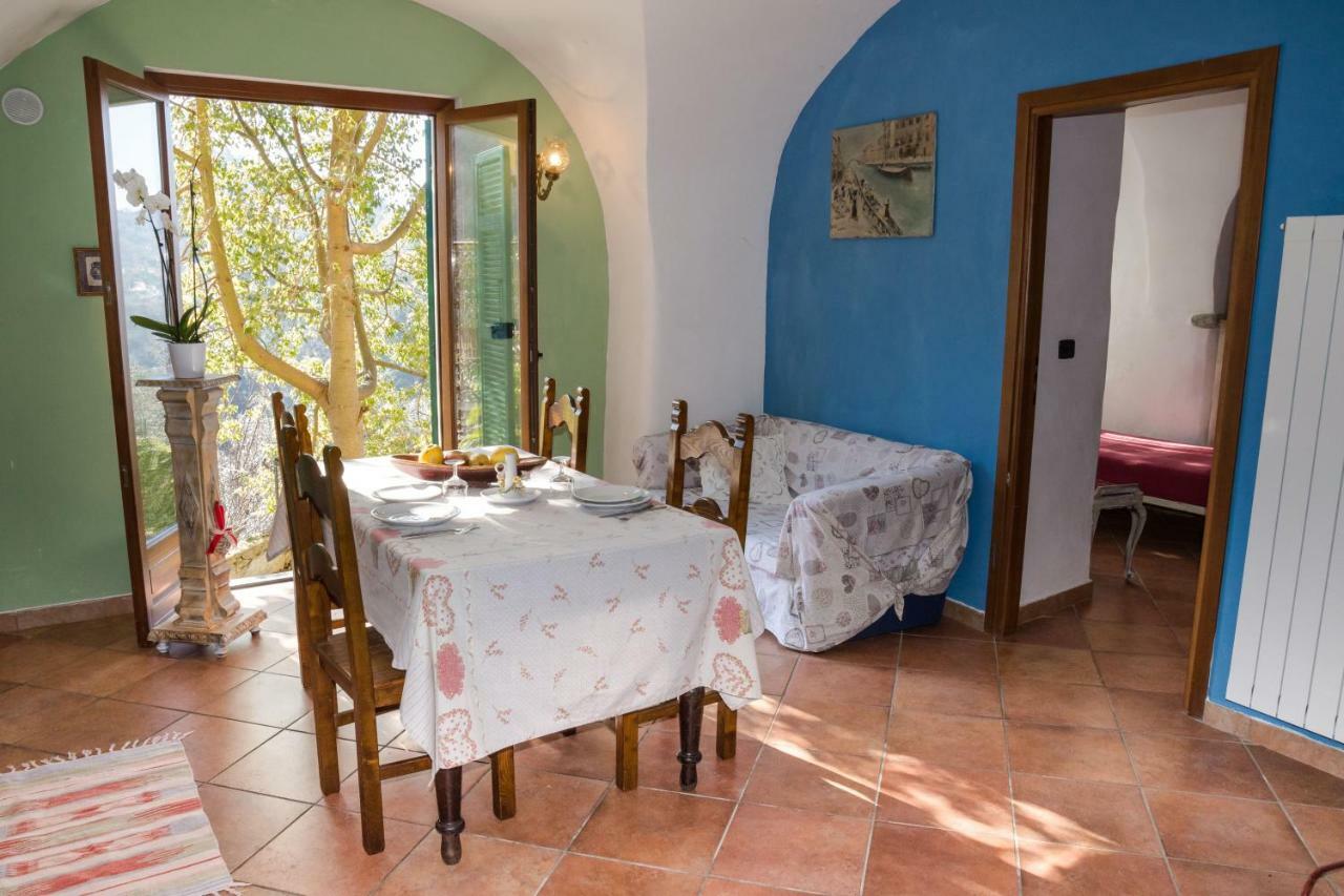 Agriturismo A Ca Vegia Calice Ligure الغرفة الصورة